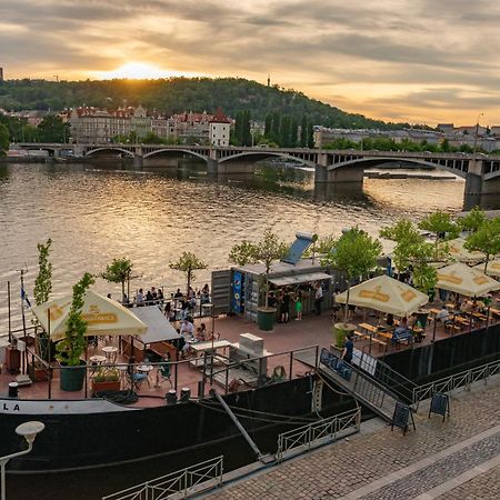 Cozy Homestay At Prague Main Station Zewnętrze zdjęcie