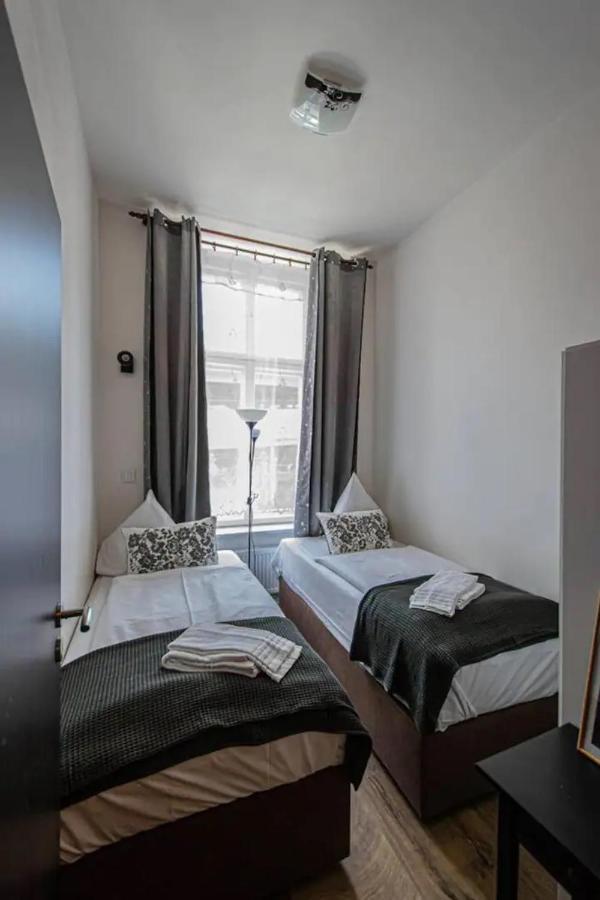 Cozy Homestay At Prague Main Station Zewnętrze zdjęcie
