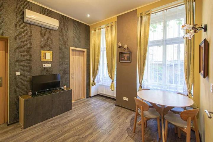 Cozy Homestay At Prague Main Station Zewnętrze zdjęcie