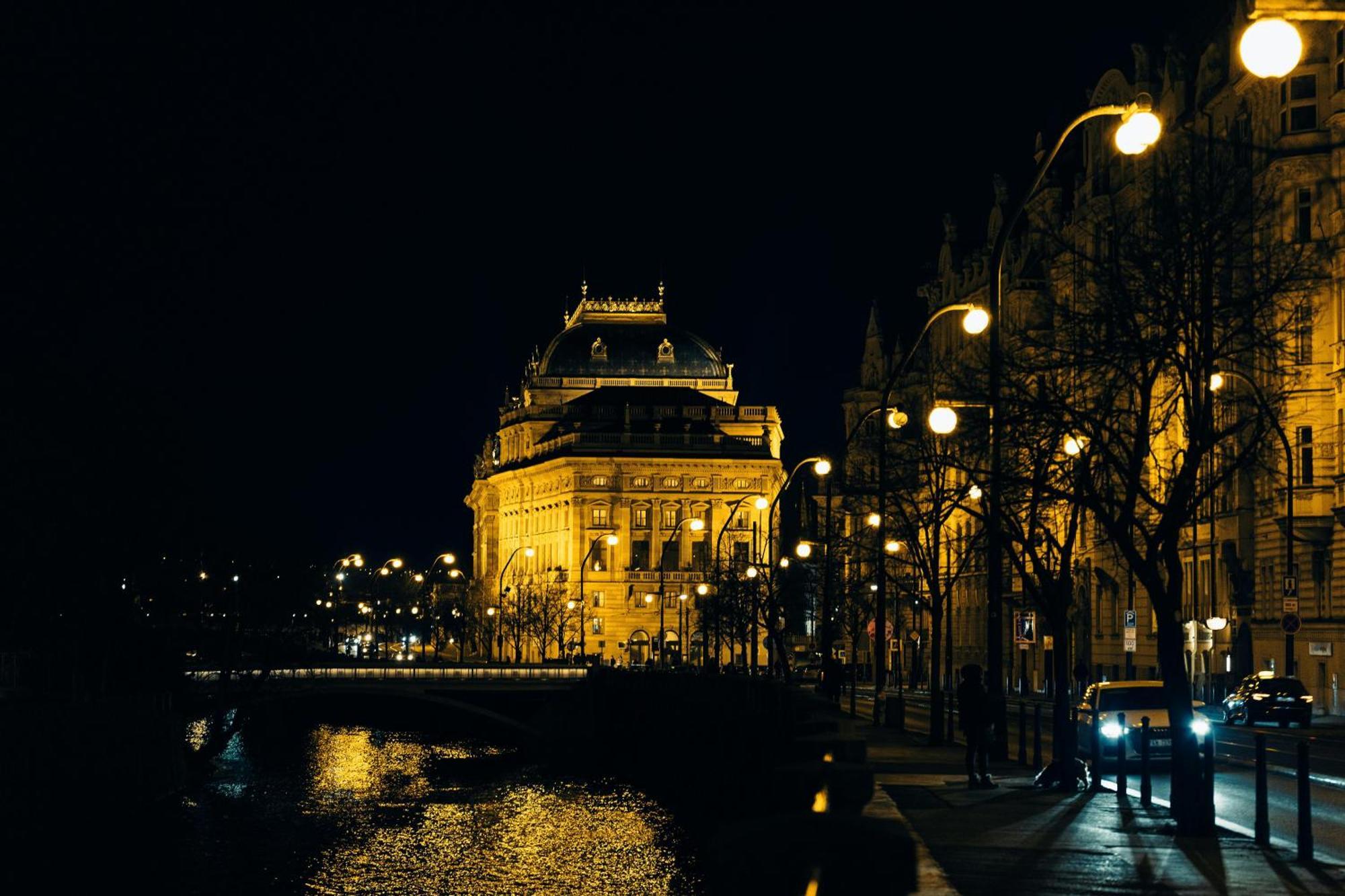 Cozy Homestay At Prague Main Station Zewnętrze zdjęcie
